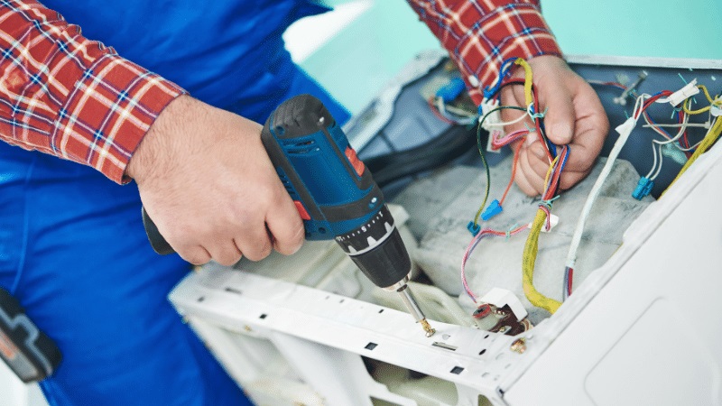 Hendek Vaillant Vaillant çamaşır makinesi kart tamiri – Su almama arızası orijinal parça ile giderildi. - Teknik servis örneği